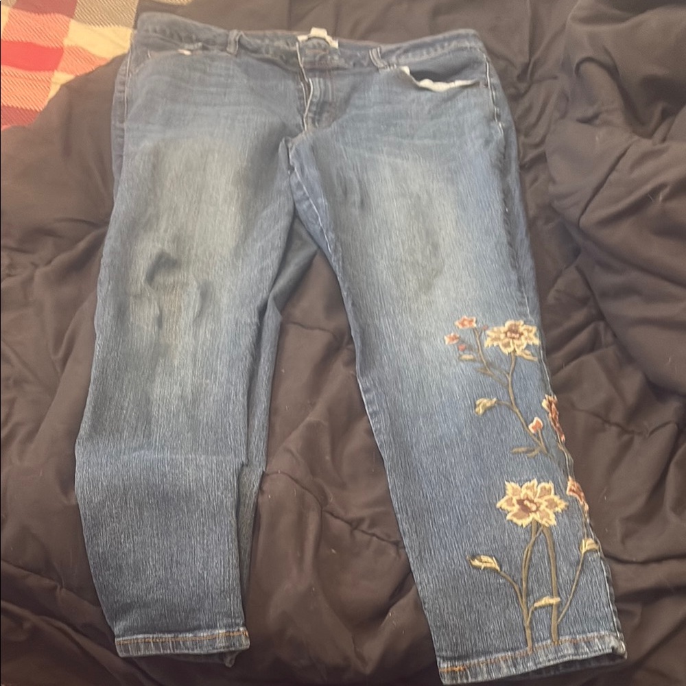 Artisan Ny Floral Embroidered Cropped Jeans Mid Rise